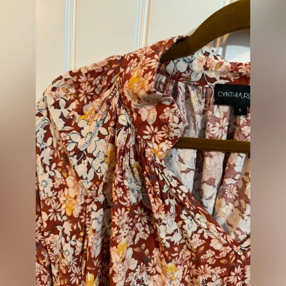 Cynthia Rowley Floral V Neck Blouse with Tie Sleeves - Picture 7 of 8
